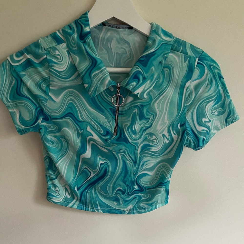 Marble Blue women’s crop top